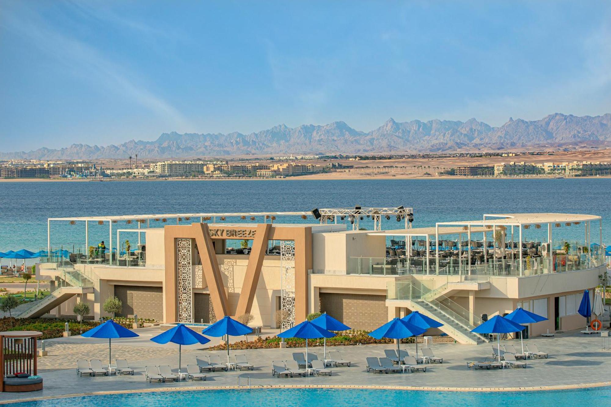 The V Luxury Resort Sahl Hasheesh Hurghada Exteriör bild View of the Red Sea from the Hilton Sharm El Sheikh