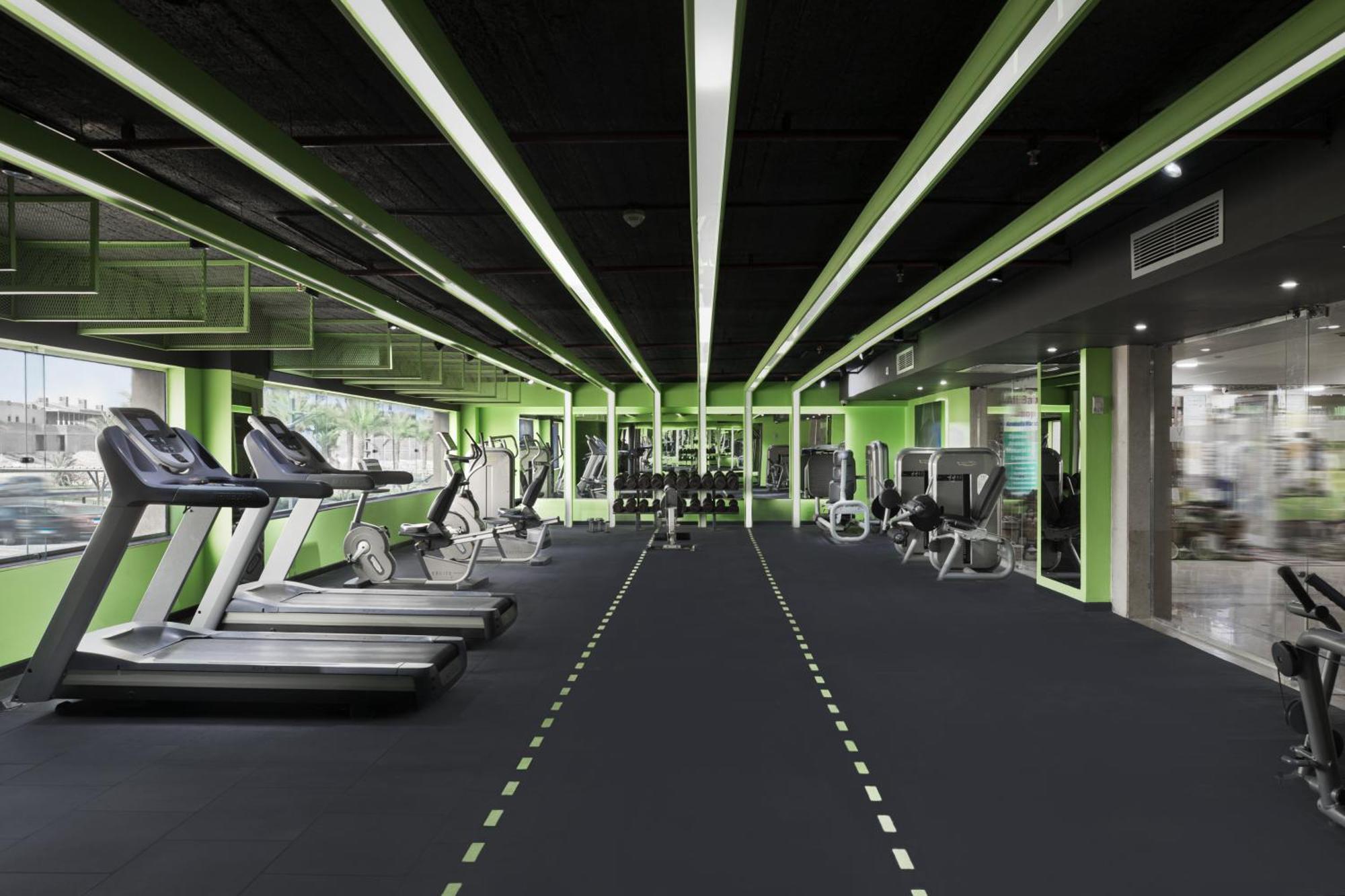 The V Luxury Resort Sahl Hasheesh Hurghada Exteriör bild The gym at the headquarters of the company
