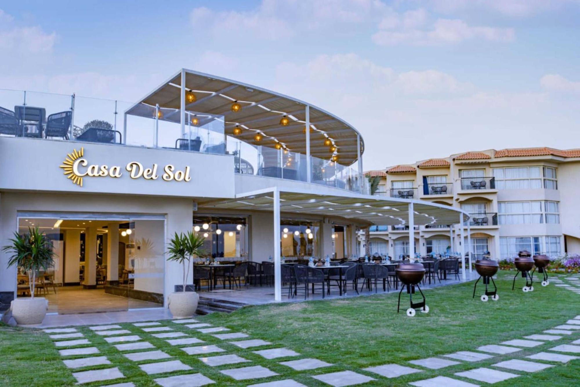 The V Luxury Resort Sahl Hasheesh Hurghada Exteriör bild Casa Del Sol